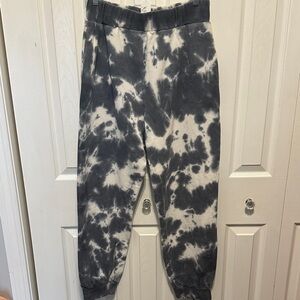 Forever 21 Gray & White Tie-Dye Jogger SweatPants